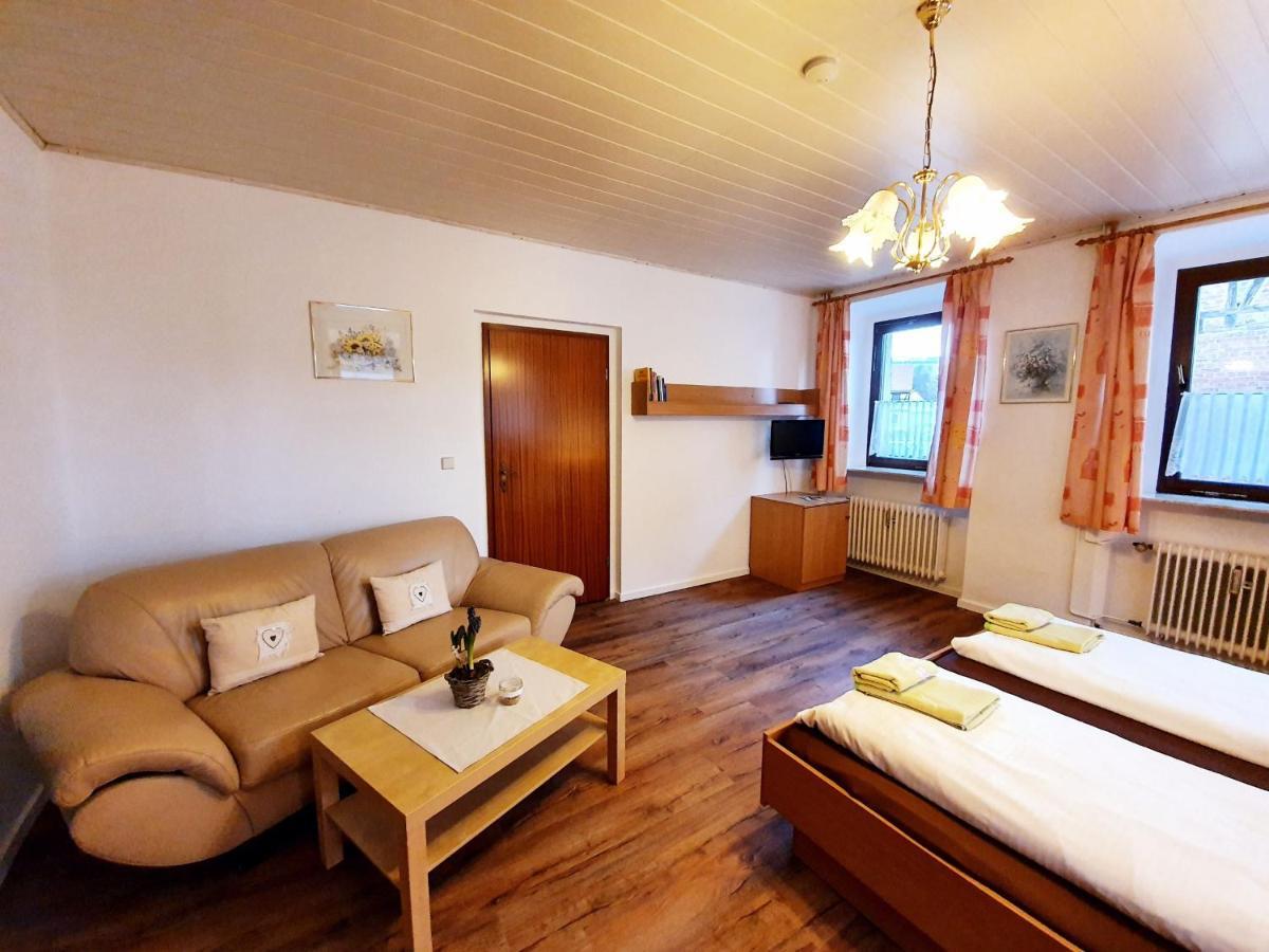 Pension Schuetze Daasdorf am Berge Exterior photo